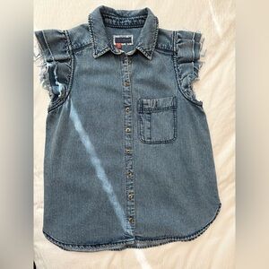 Pilcro women’s' Denim Button-Front Sleeveless Shirt in Blue